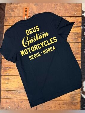 Deus Ex Machina - South Korea tee, BNWT